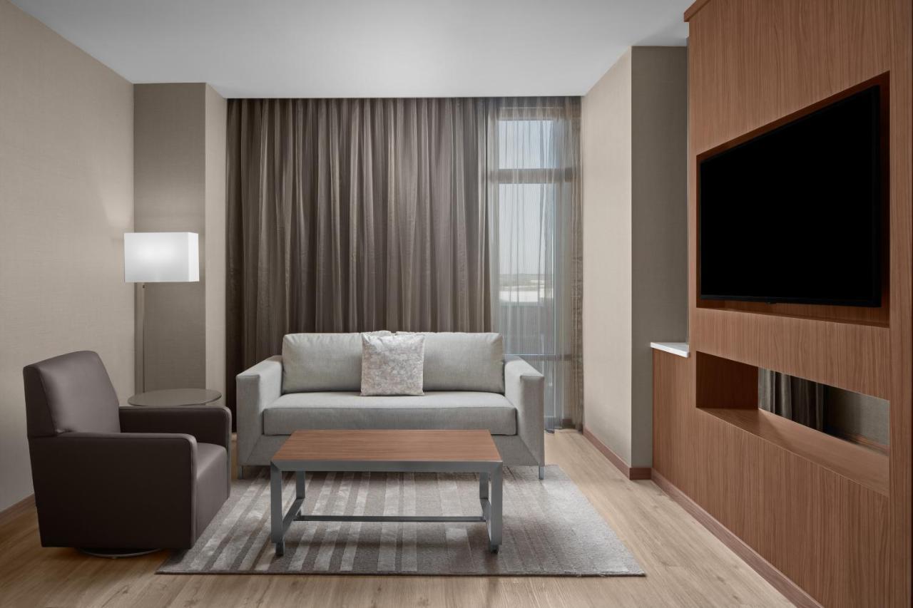 Ac Hotel By Marriott Charlotte Ballantyne Extérieur photo