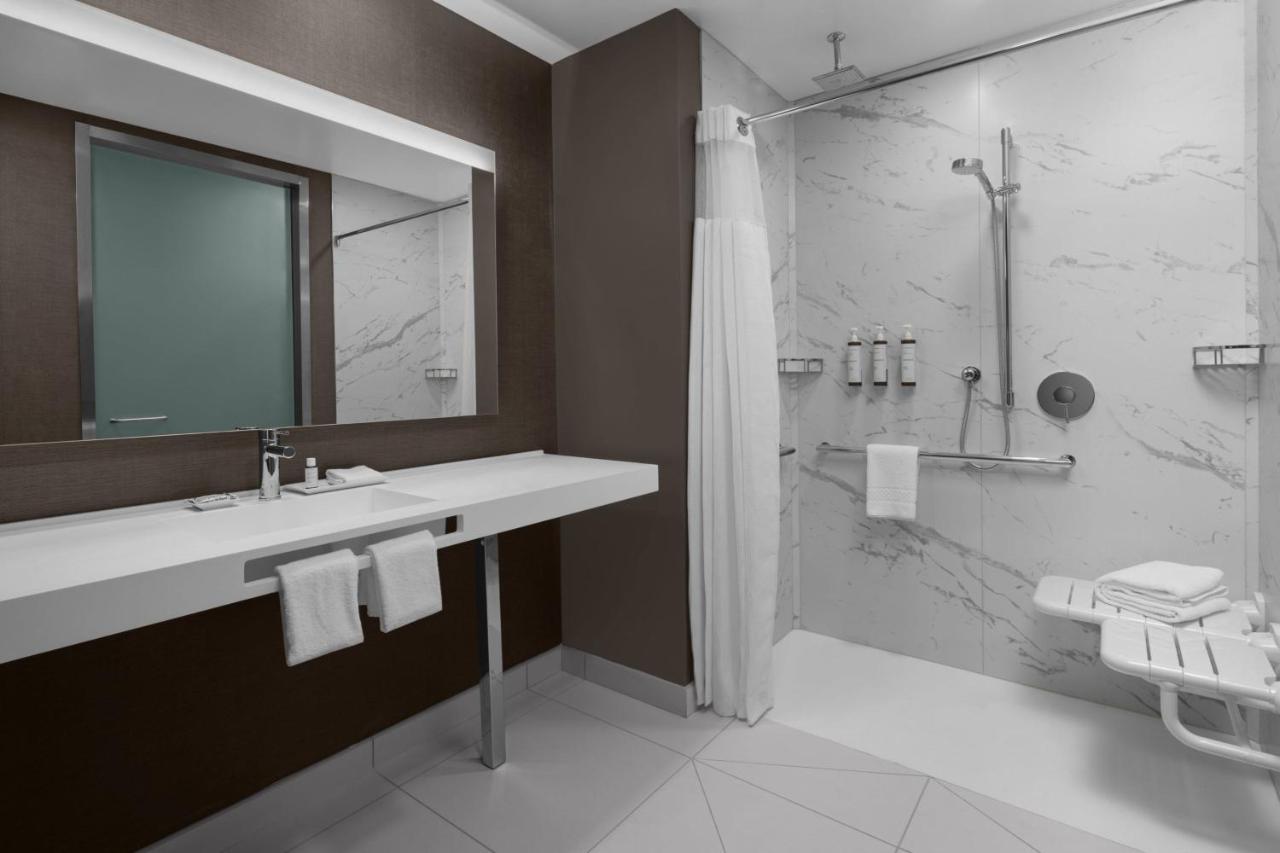 Ac Hotel By Marriott Charlotte Ballantyne Extérieur photo